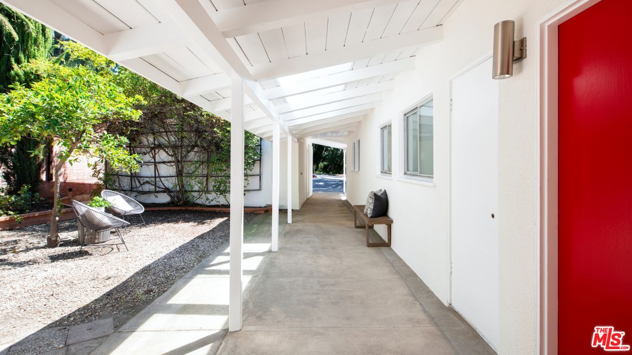 2621 Santa Rosa Ave