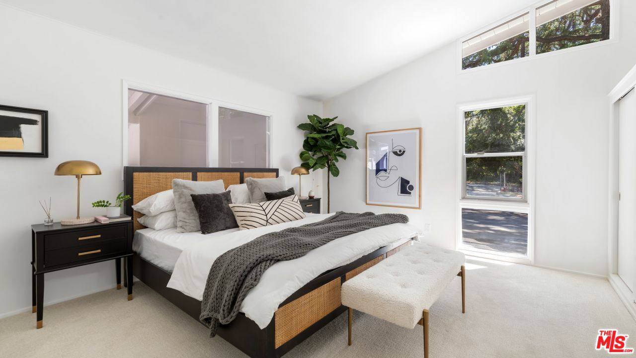 2621 Santa Rosa Ave