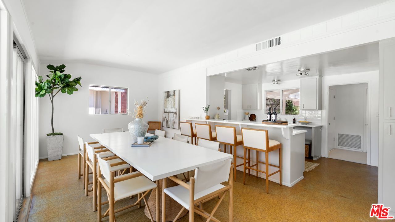 2621 Santa Rosa Ave