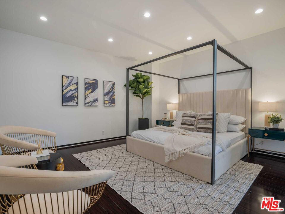 1333 S Beverly Glen Blvd Unit: 306