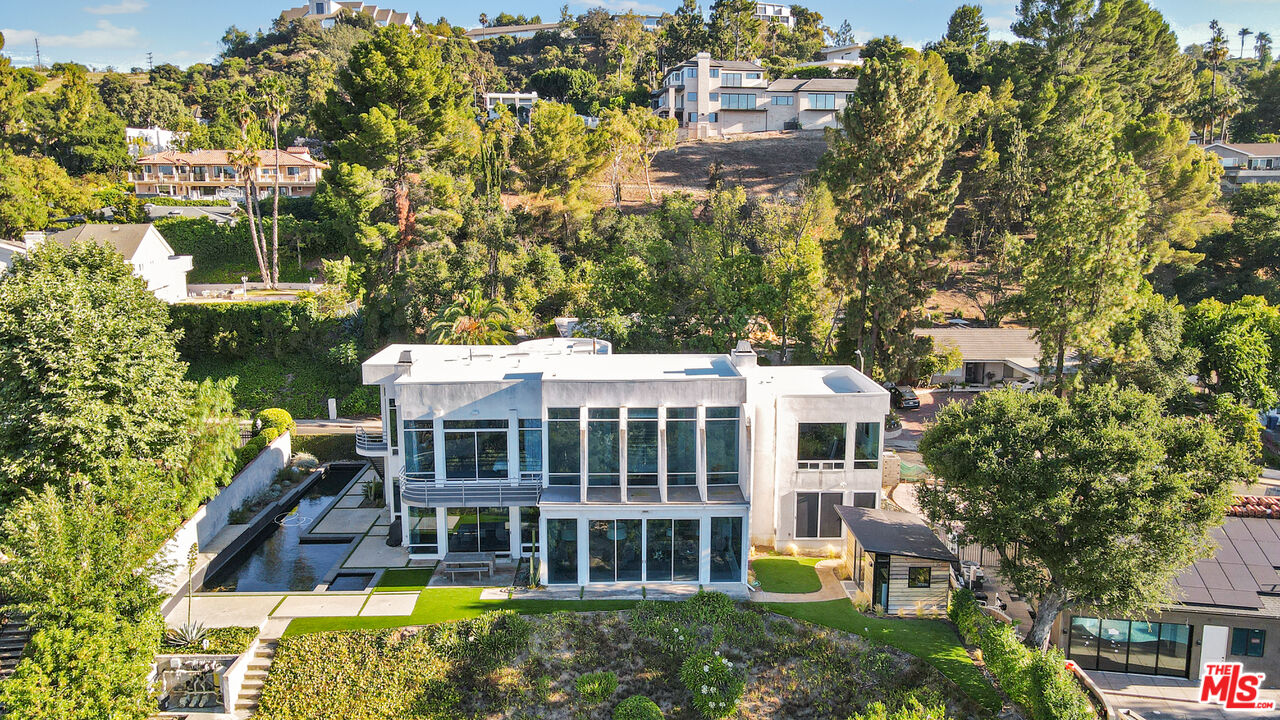 3400 Red Rose Dr