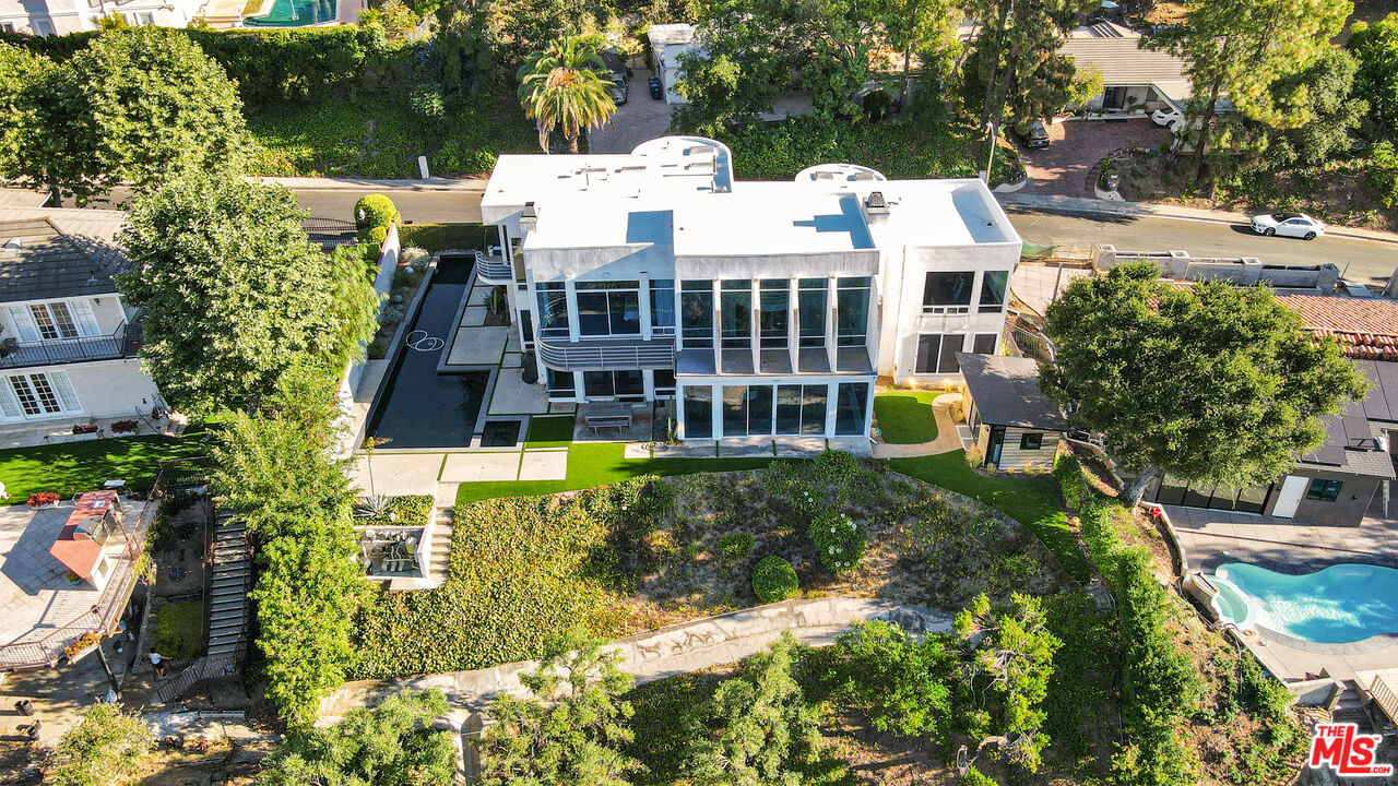 3400 Red Rose Dr
