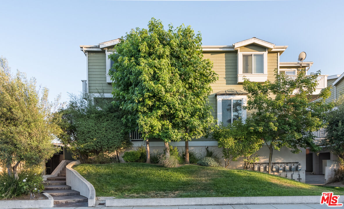 1208 Tennyson St Unit: 1