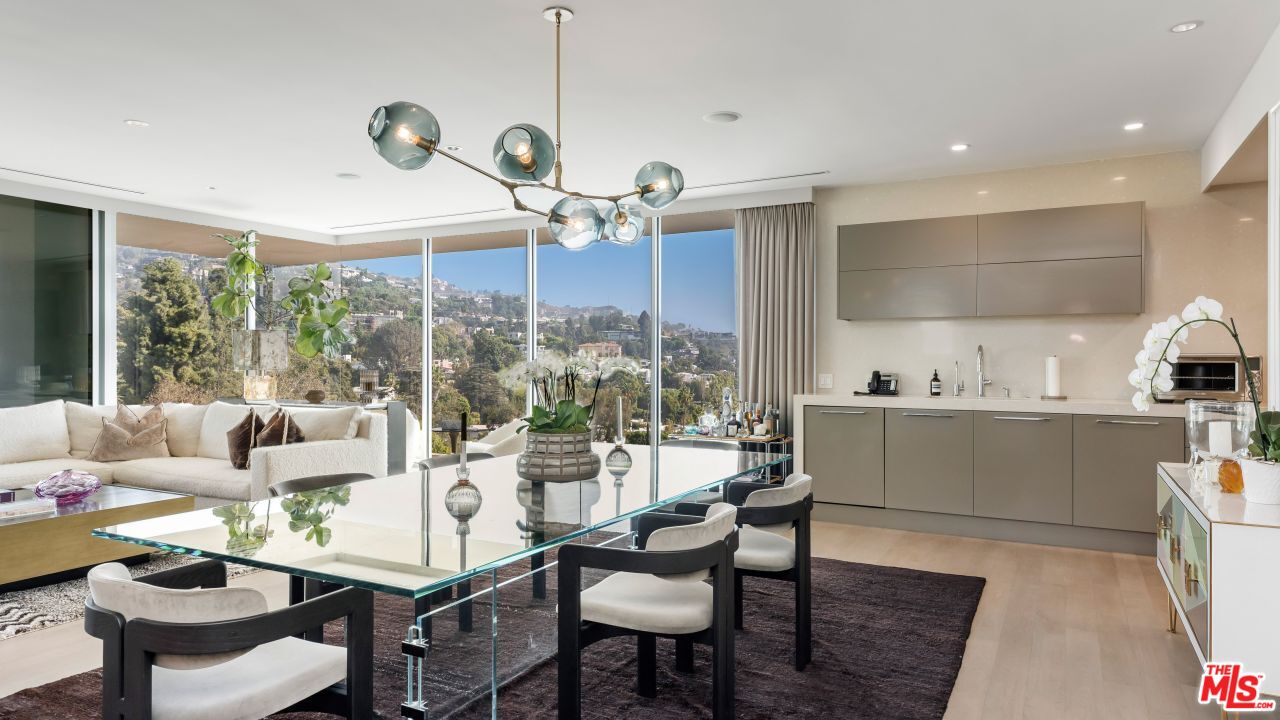 9255 Doheny Rd Unit: 1205