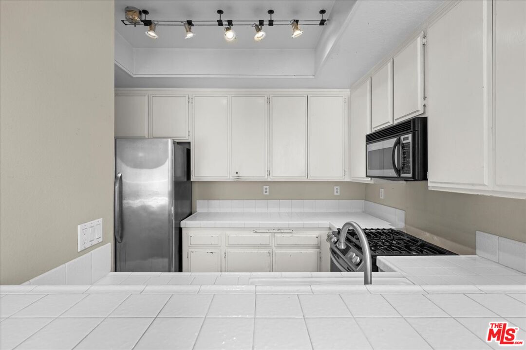 16960 Algonquin St Unit: I-201