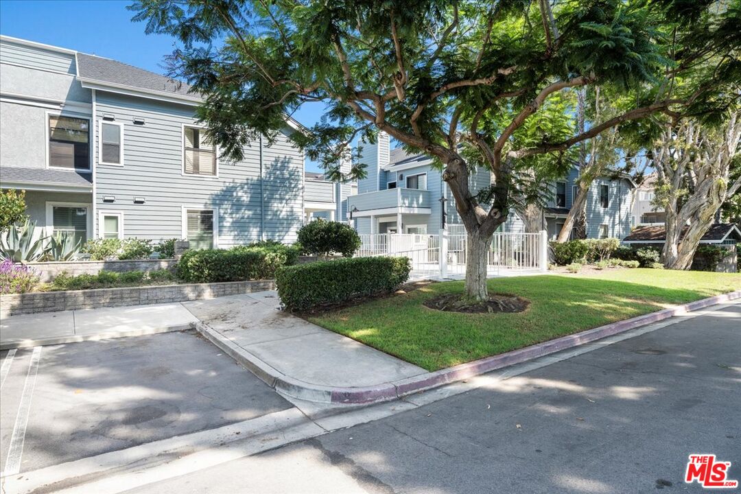 16960 Algonquin St Unit: I-201
