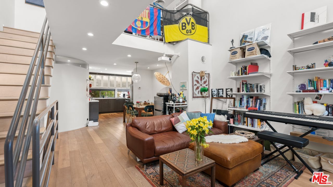 821 Bay St Unit: C3