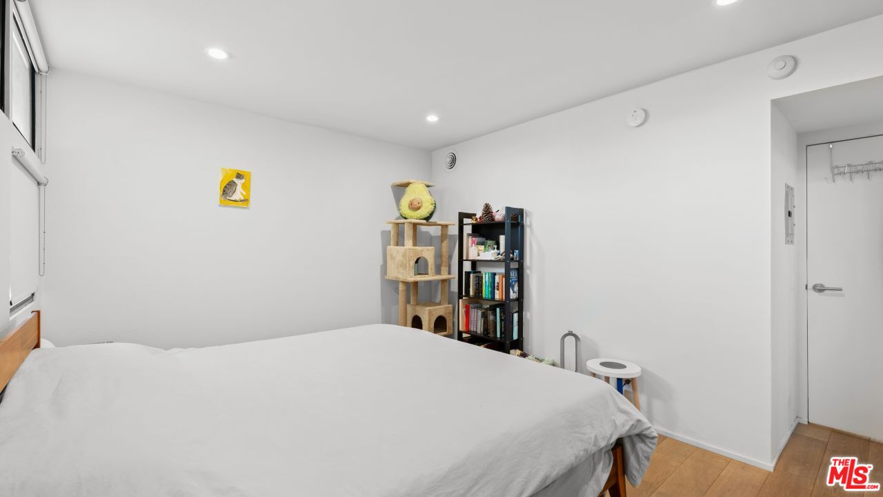 821 Bay St Unit: C3
