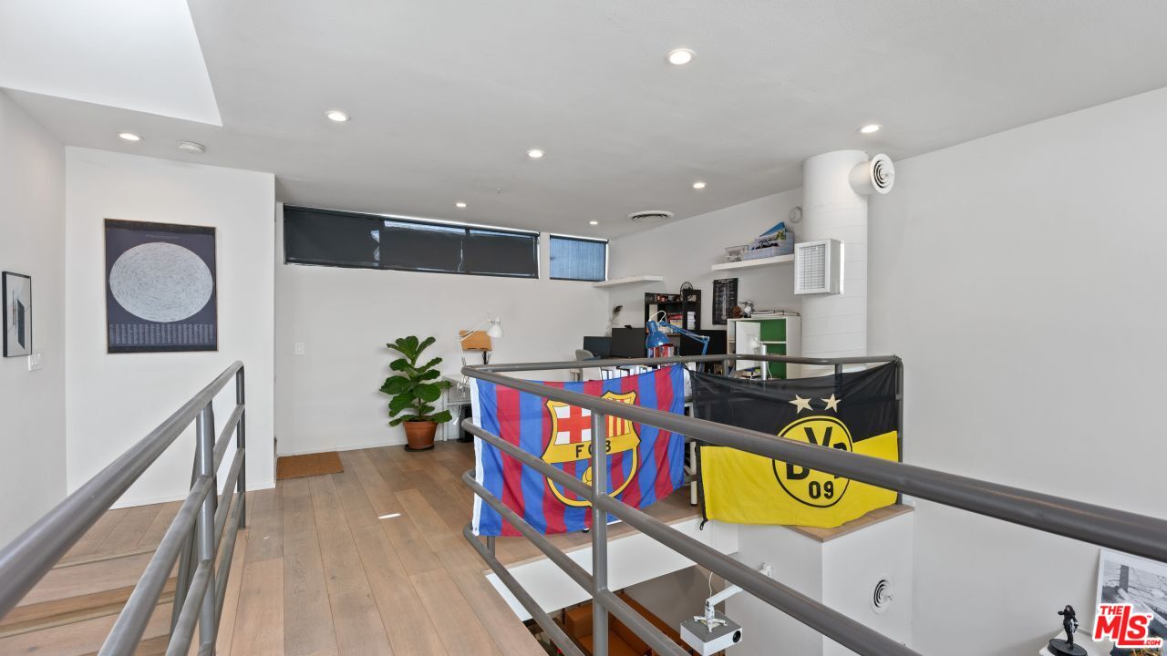 821 Bay St Unit: C3