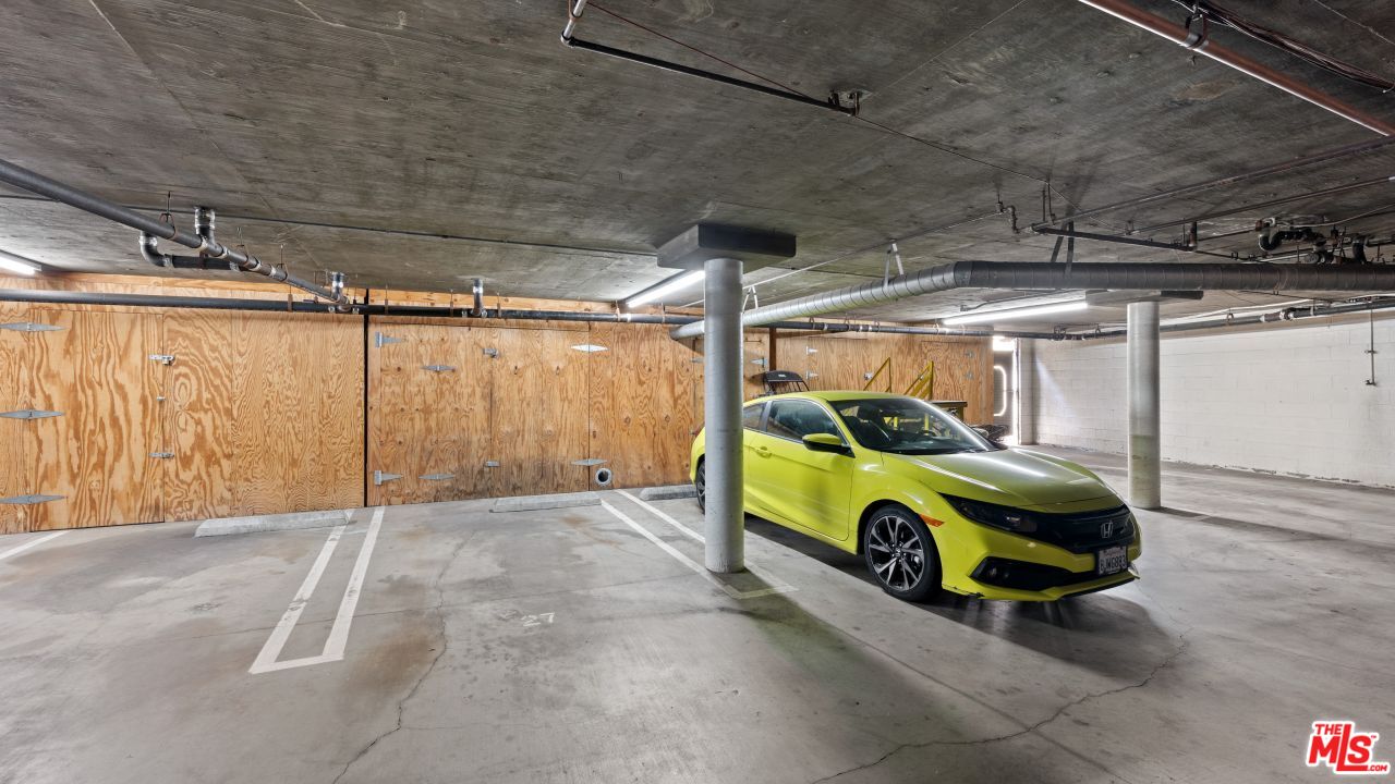 821 Bay St Unit: C3