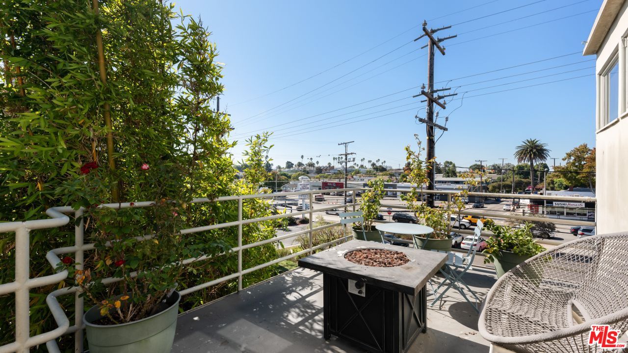 821 Bay St Unit: C3
