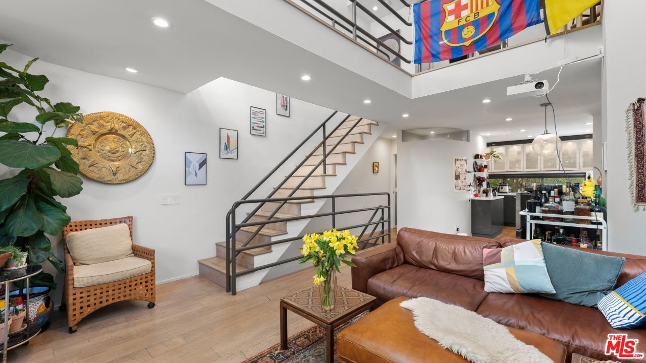 821 Bay St Unit: C3