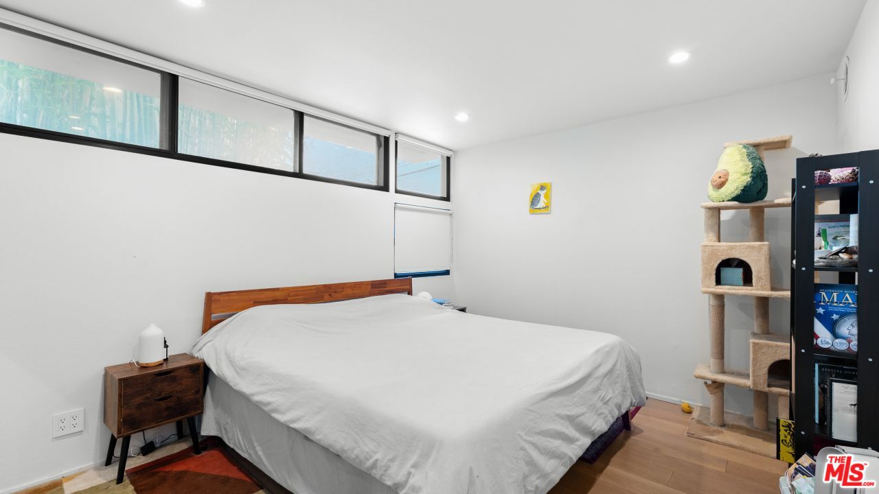 821 Bay St Unit: C3