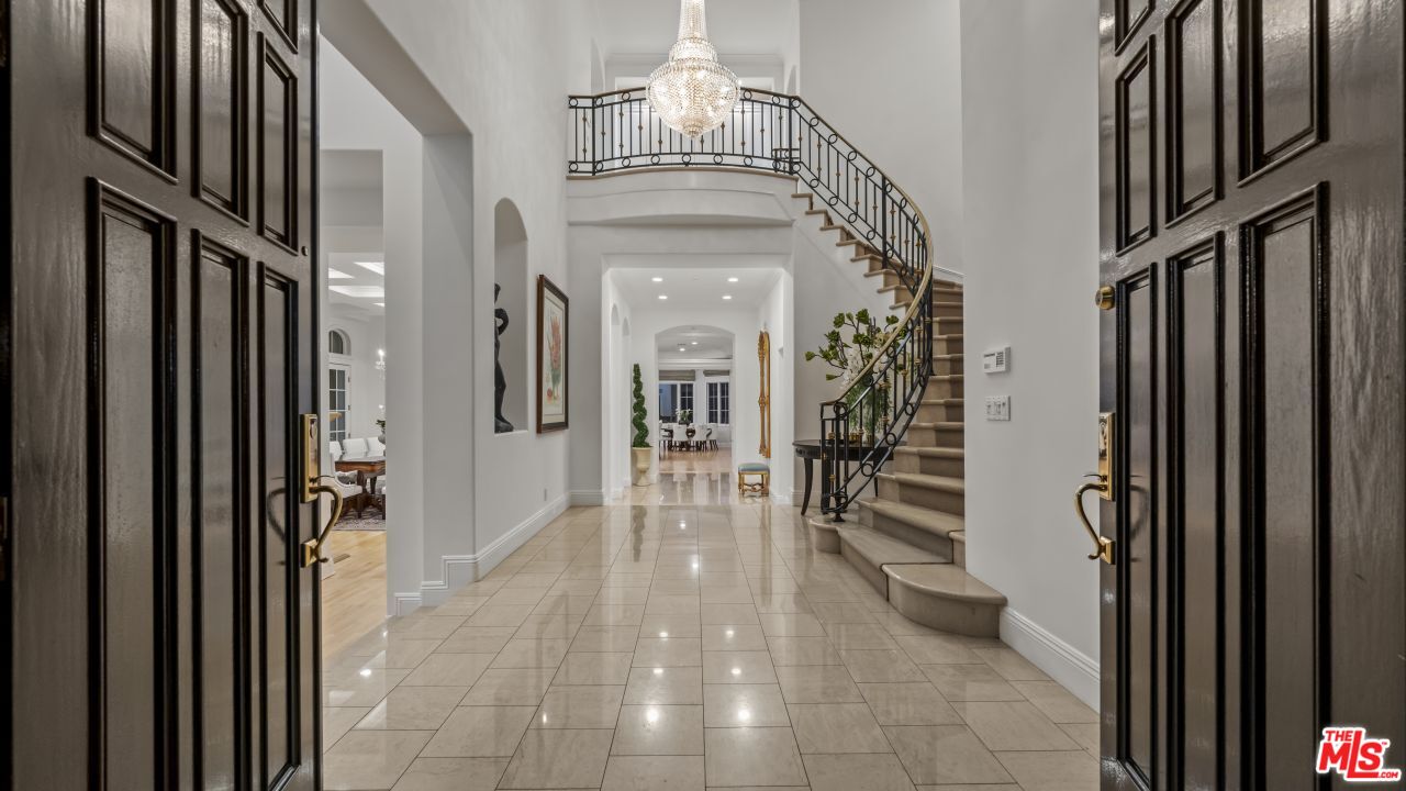 3311 Clerendon Rd