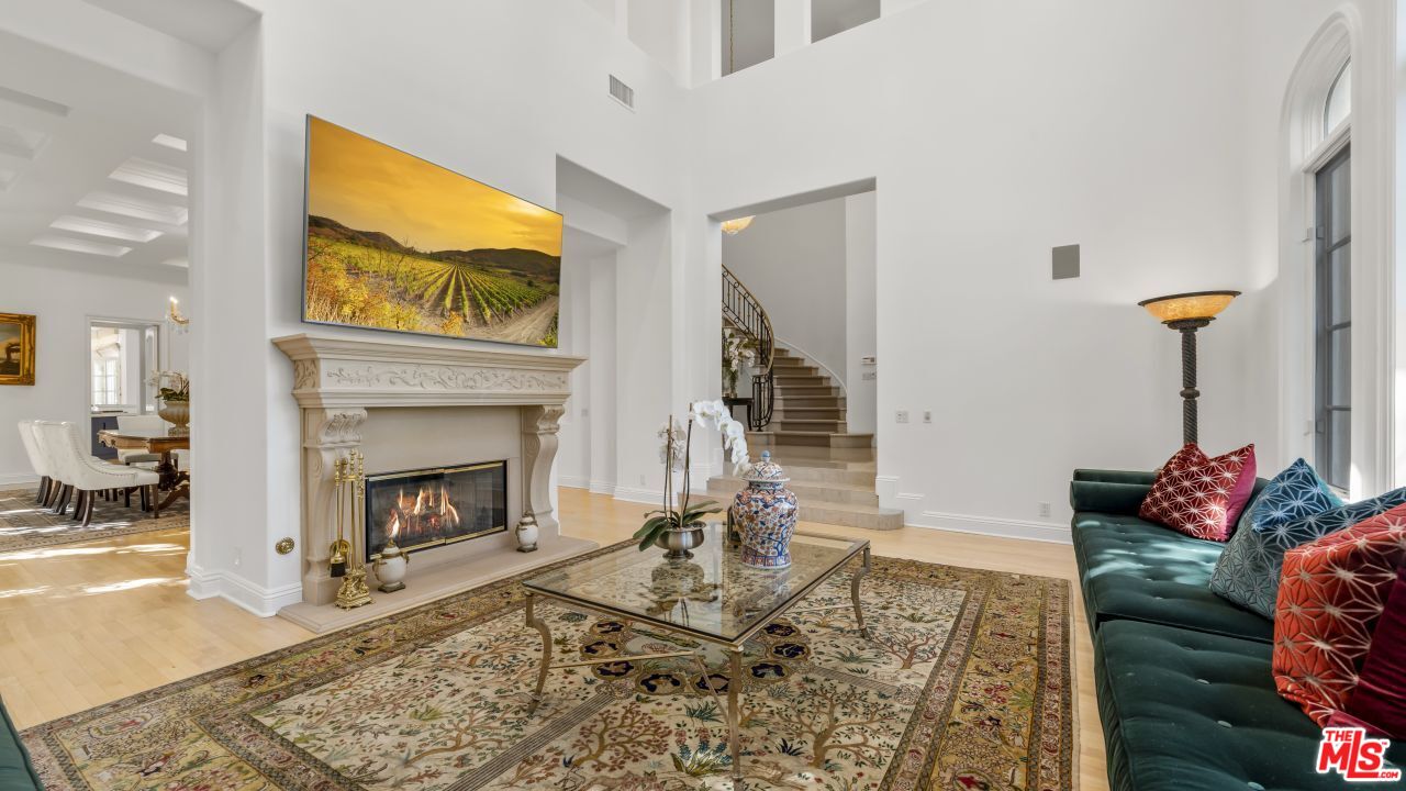 3311 Clerendon Rd