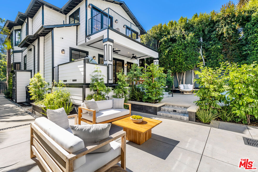 1728 N Sierra Bonita Ave