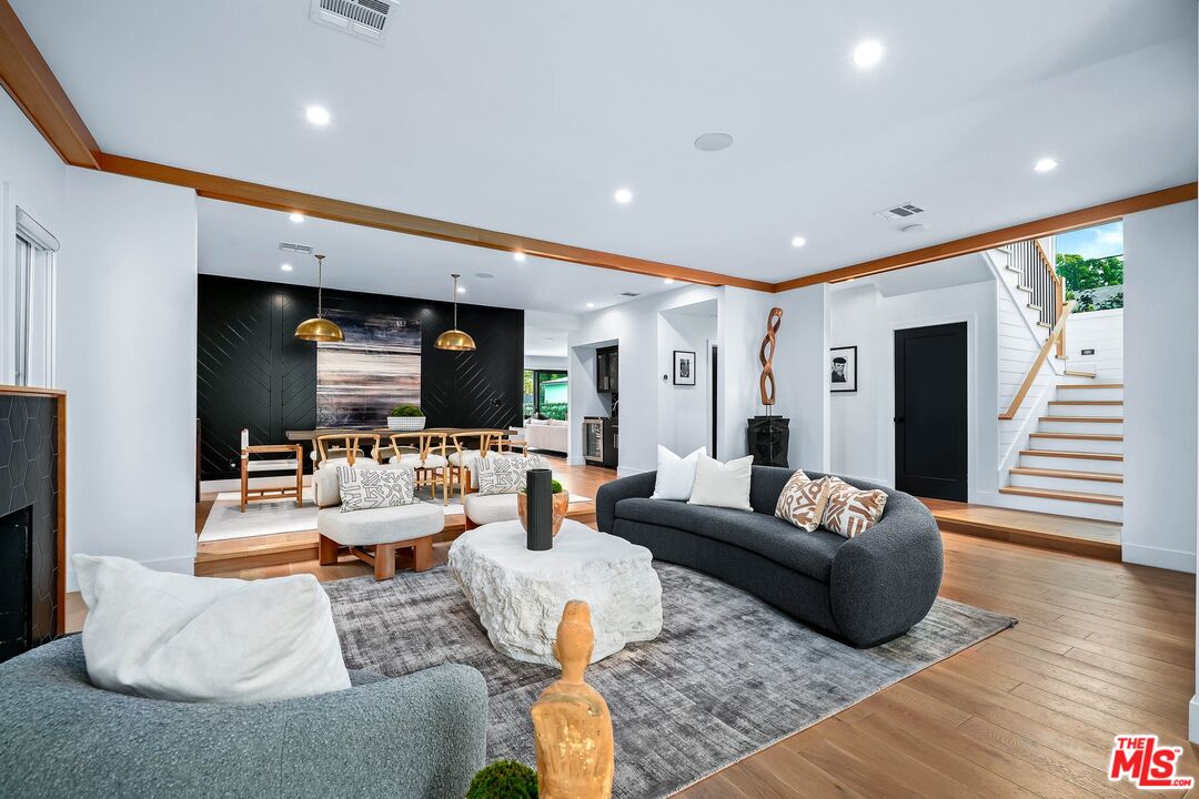 12051 Laurel Terrace Dr