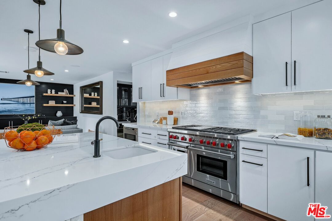 12051 Laurel Terrace Dr