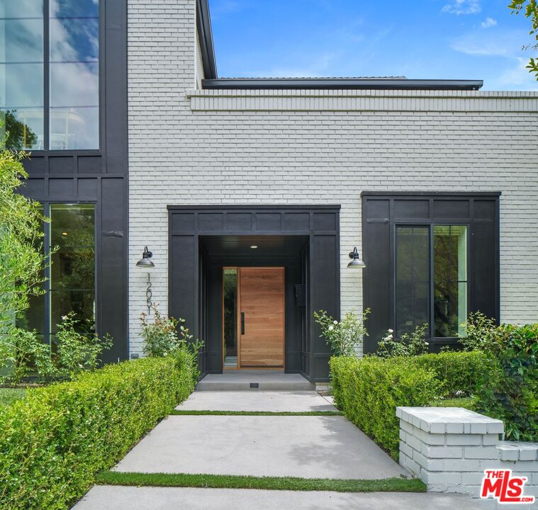 12051 Laurel Terrace Dr