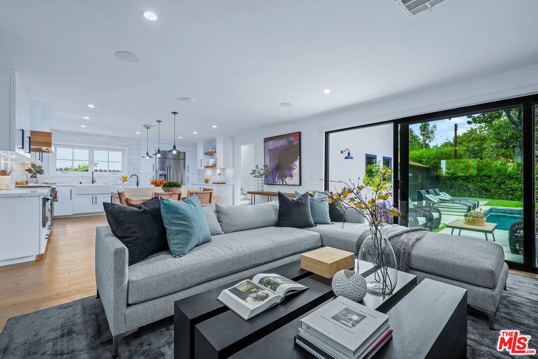 12051 Laurel Terrace Dr