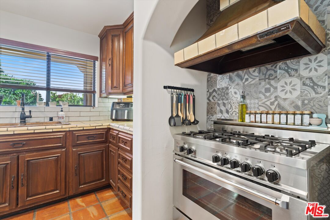 1115 Village Ct