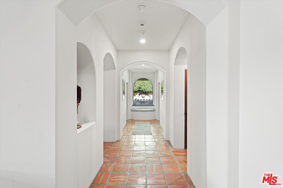 1115 Village Ct