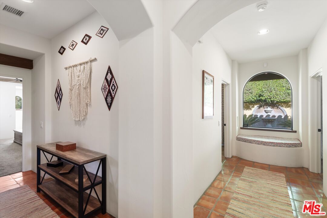1115 Village Ct