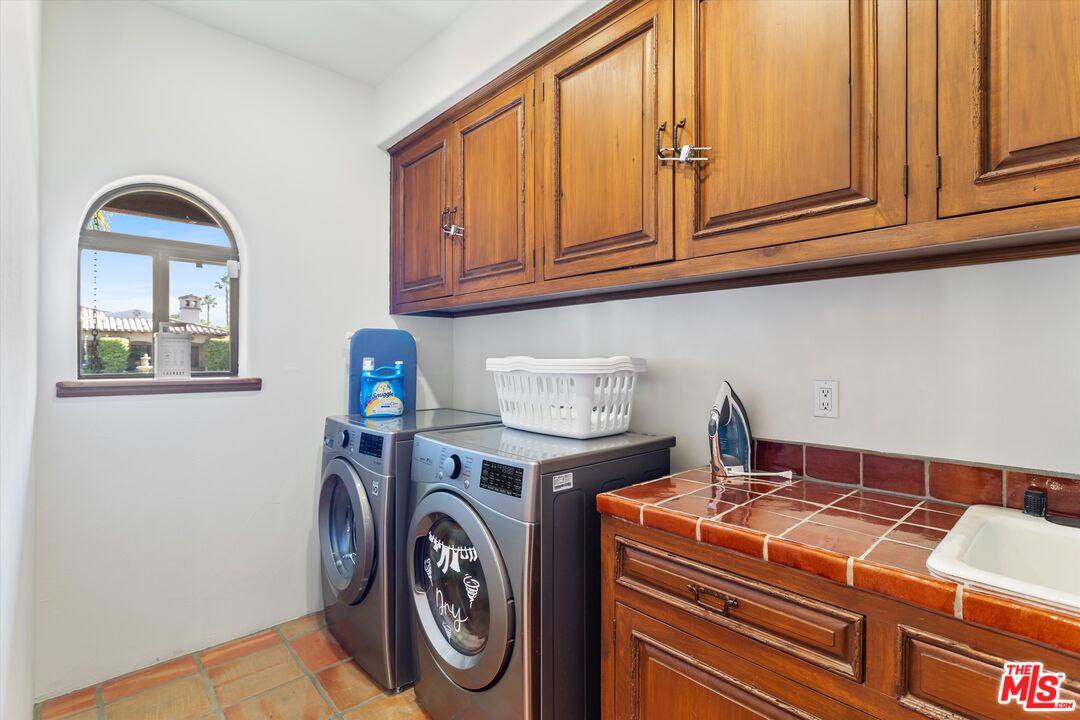 1115 Village Ct