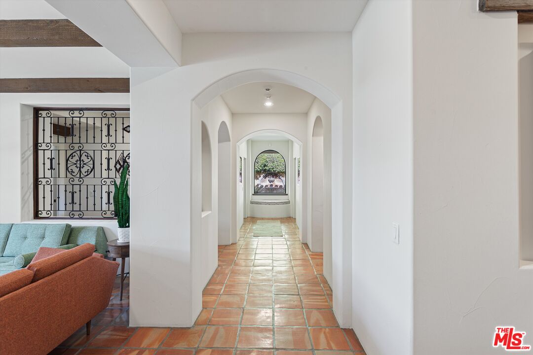 1115 Village Ct