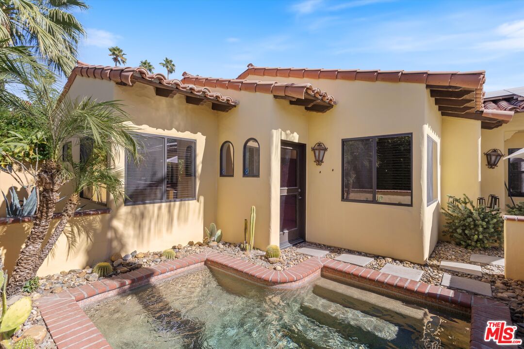1115 Village Ct