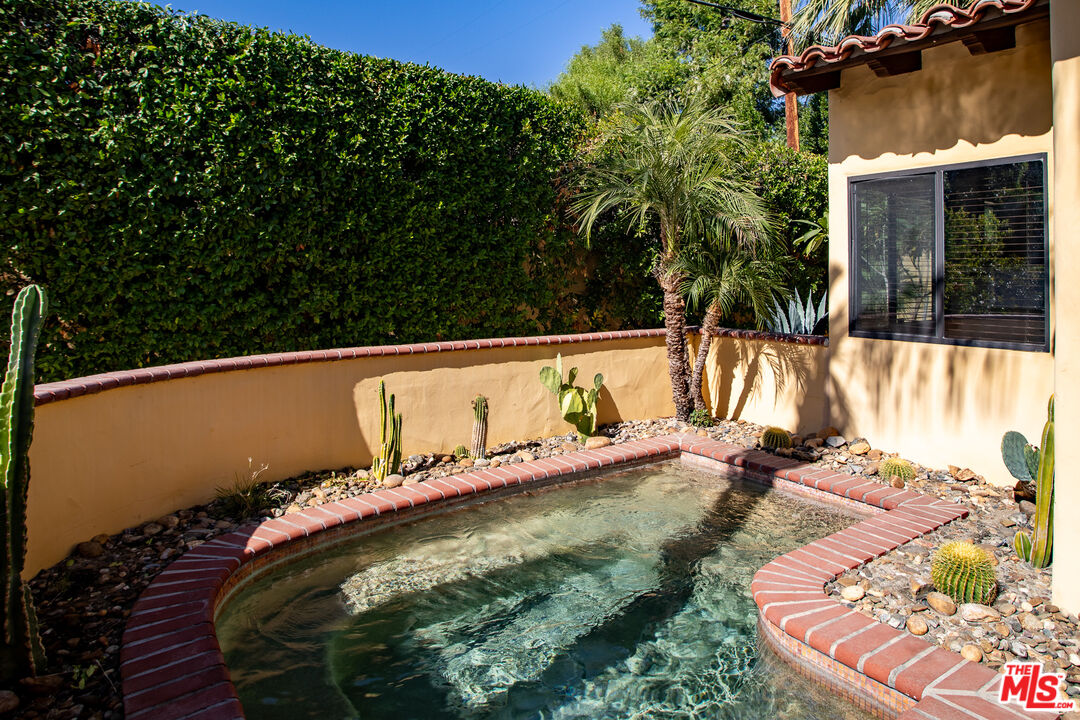 1115 Village Ct
