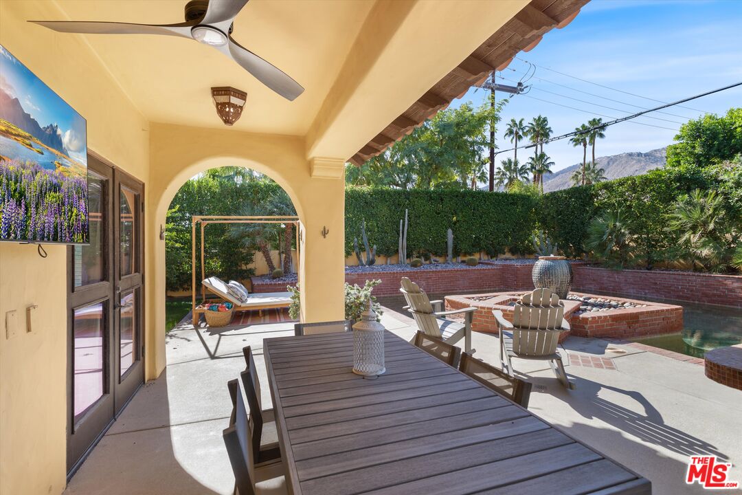 1115 Village Ct