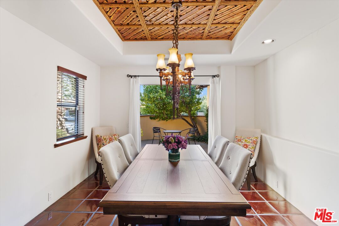 1115 Village Ct