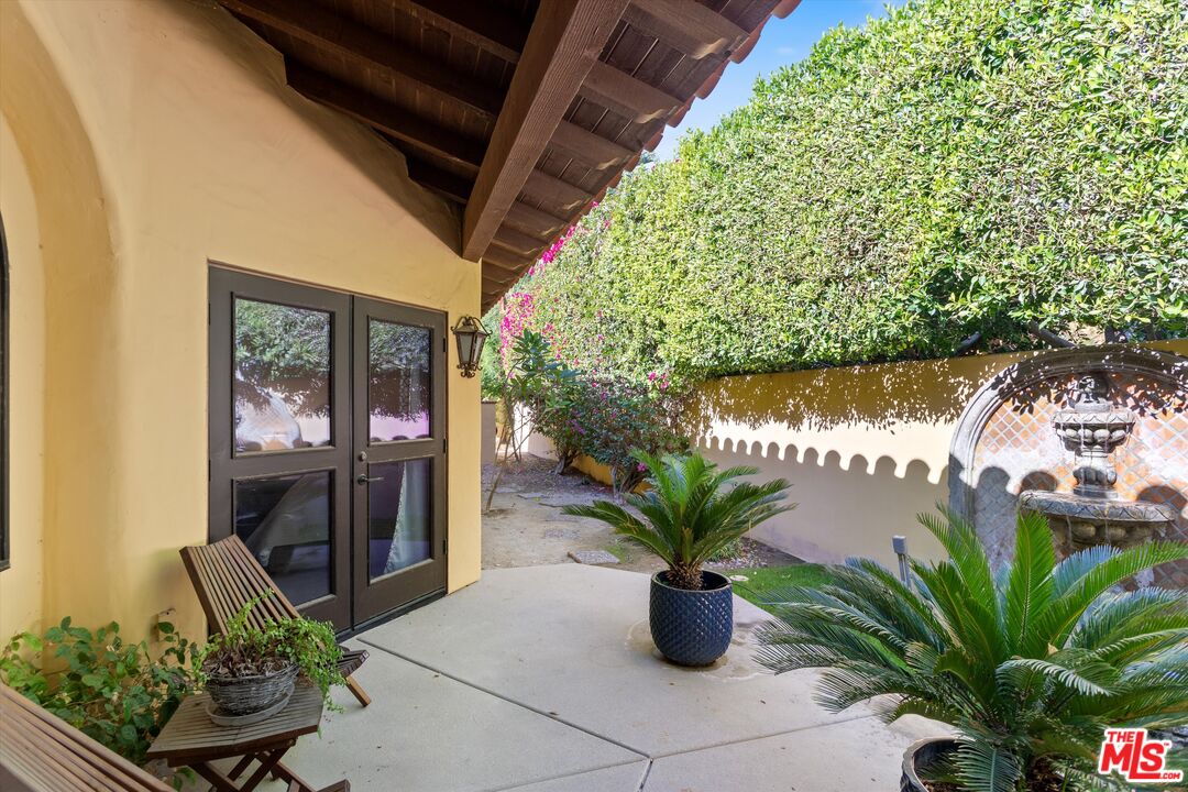 1115 Village Ct