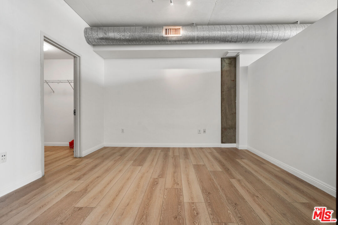 1100 S Hope St Unit: 808