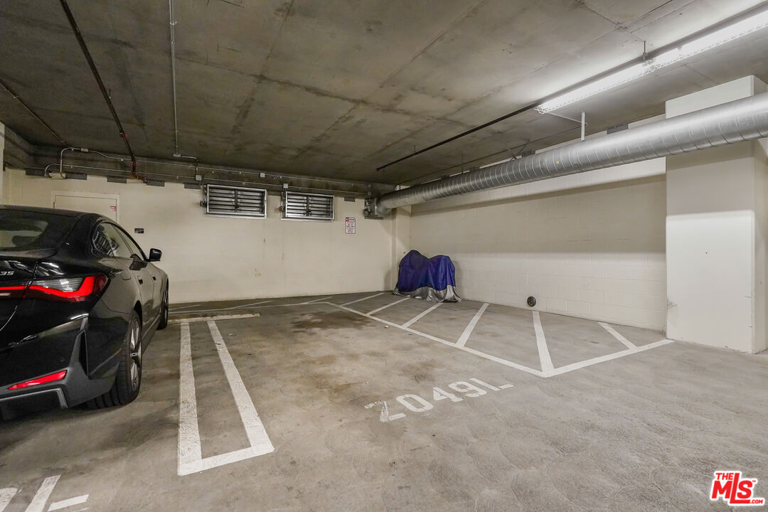 1100 S Hope St Unit: 808