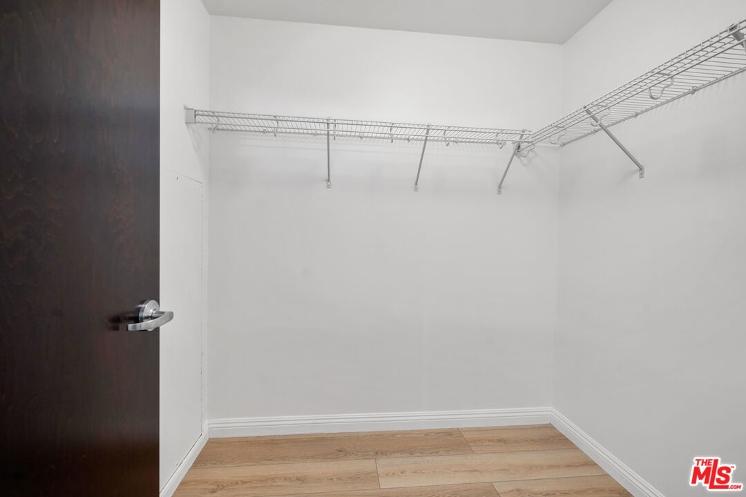 1100 S Hope St Unit: 808