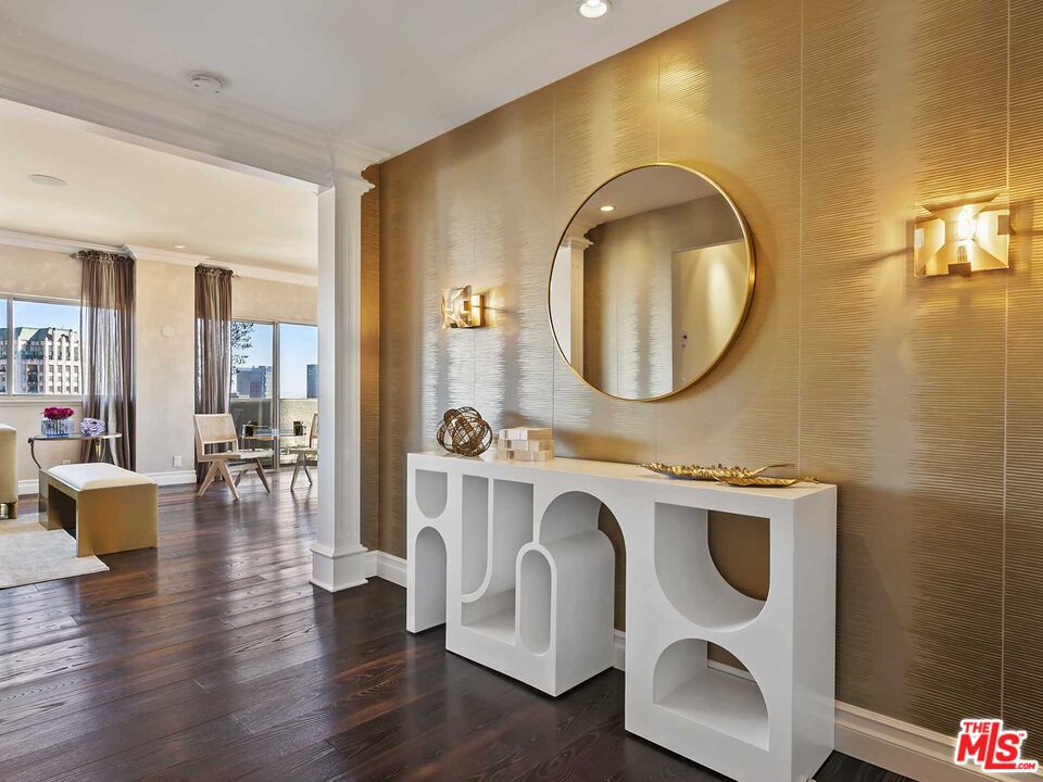 10701 Wilshire Blvd Unit: PH B