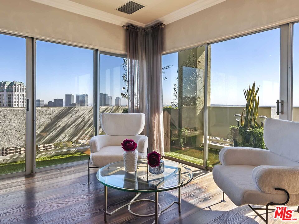 10701 Wilshire Blvd Unit: PH B