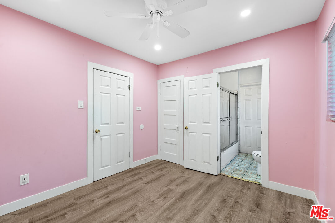 2711 Norton Ave