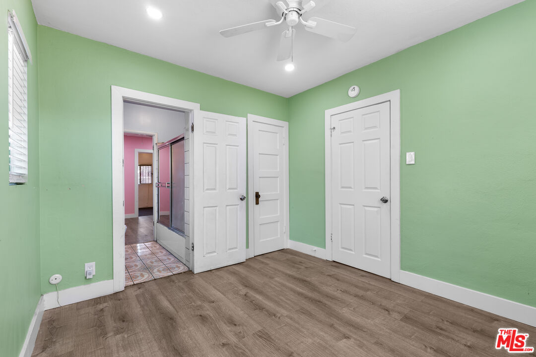 2711 Norton Ave