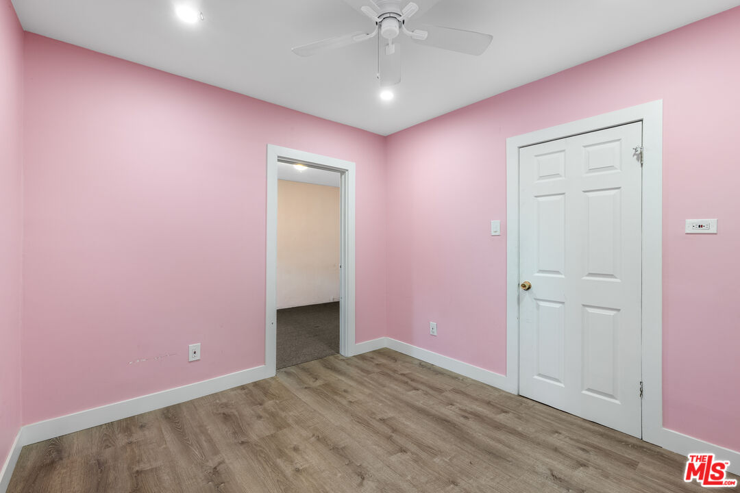 2711 Norton Ave