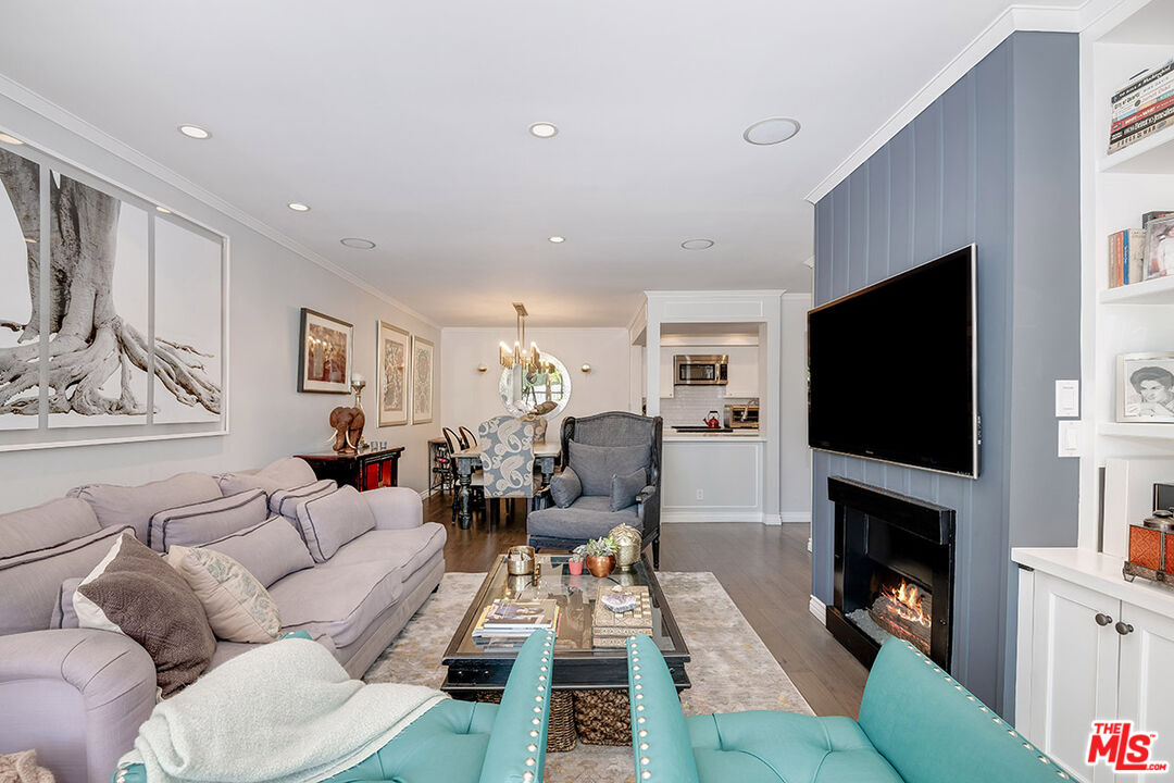 906 N Doheny Dr Unit: 311