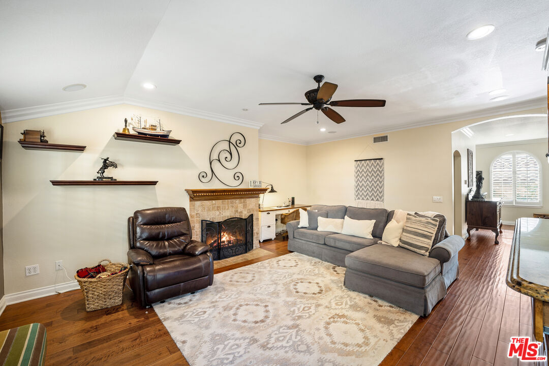 1708 Blossom Ct