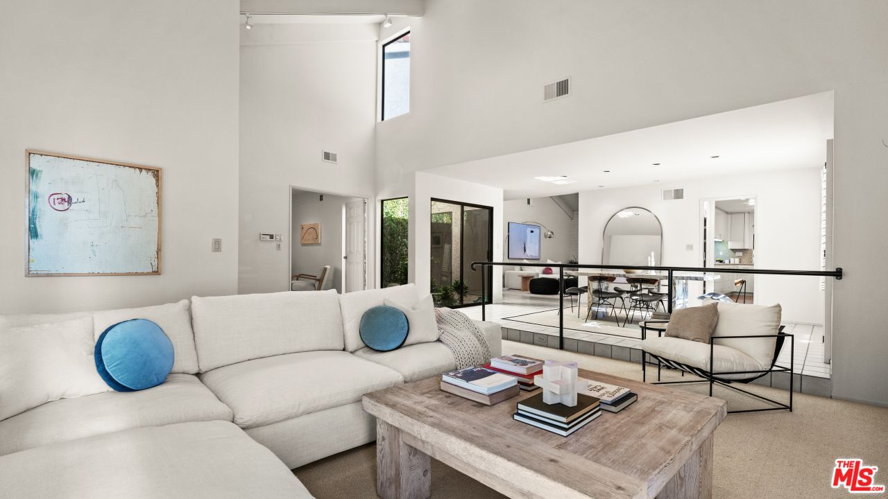 2958 Tiffany Cir