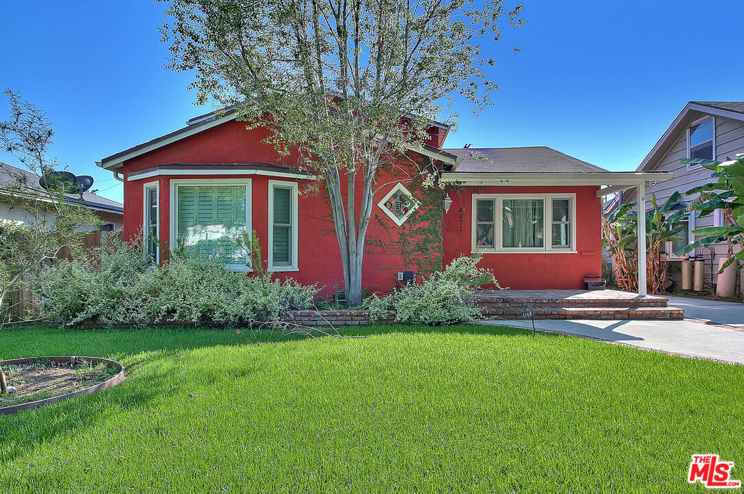 4271 La Salle Ave