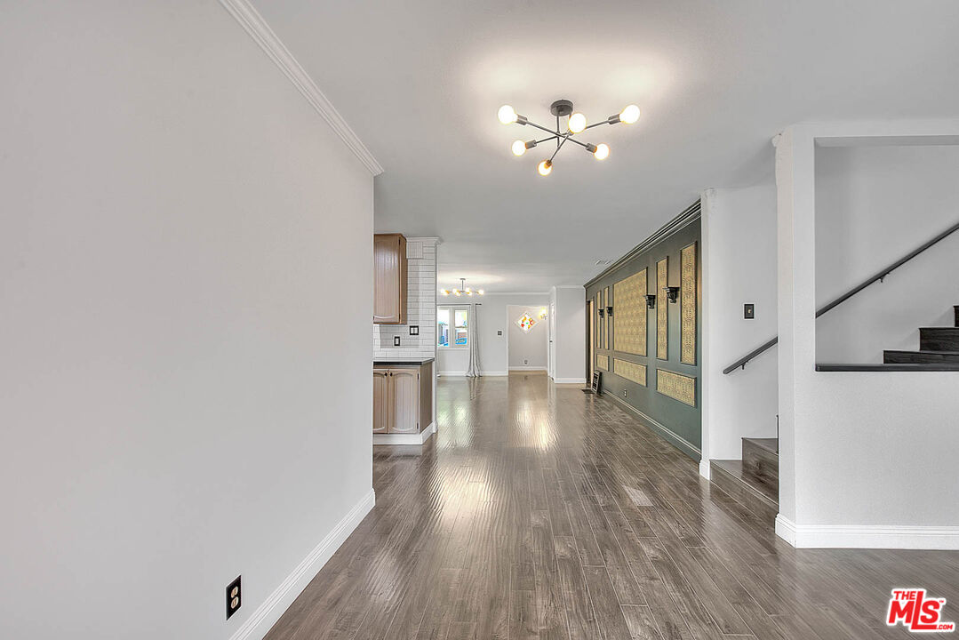 4271 La Salle Ave