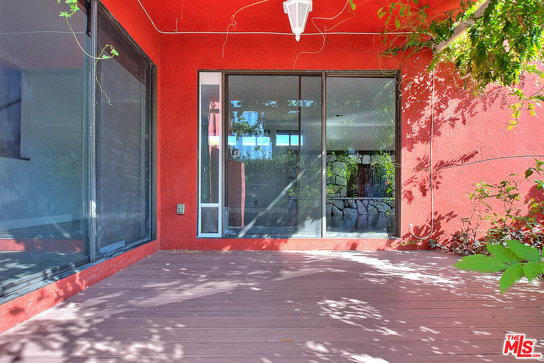 4271 La Salle Ave