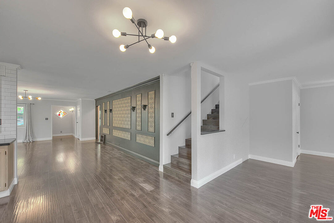 4271 La Salle Ave