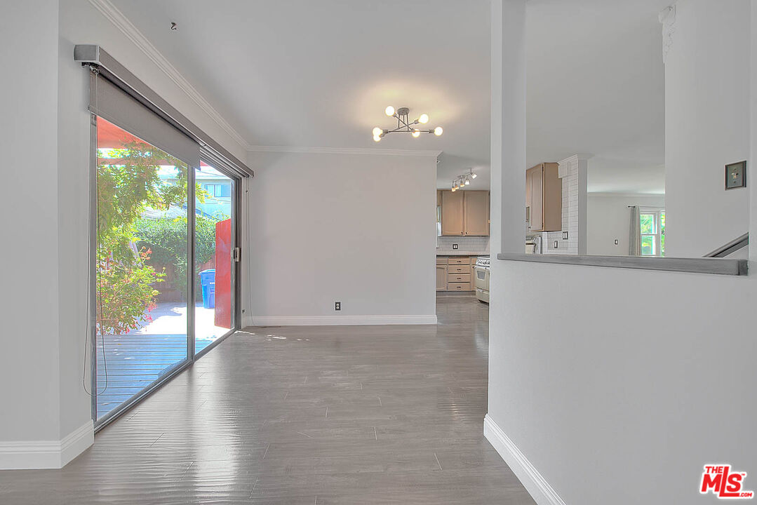 4271 La Salle Ave